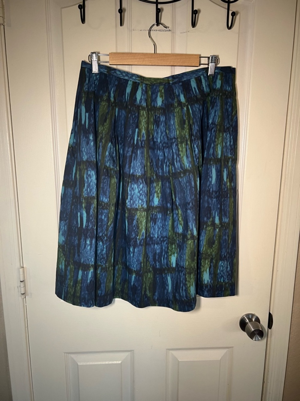 Talbots Blue Green Abstract Print A-Line Skirt Size 12 Cotton Blend